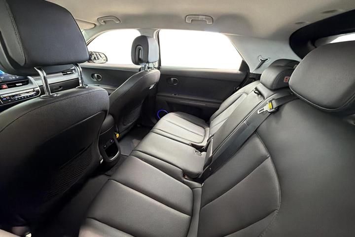 Sort Hyundai Ioniq 5 fra 2025