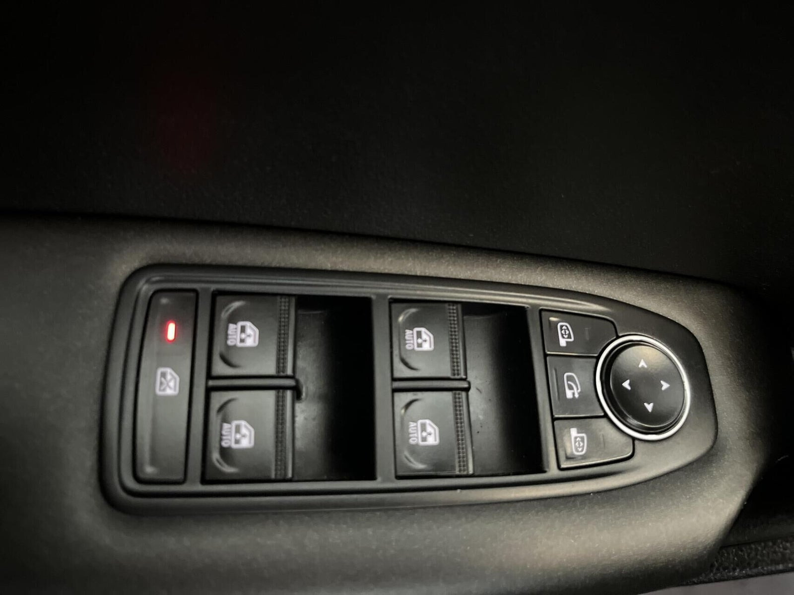 Blå Renault Captur fra 2020
