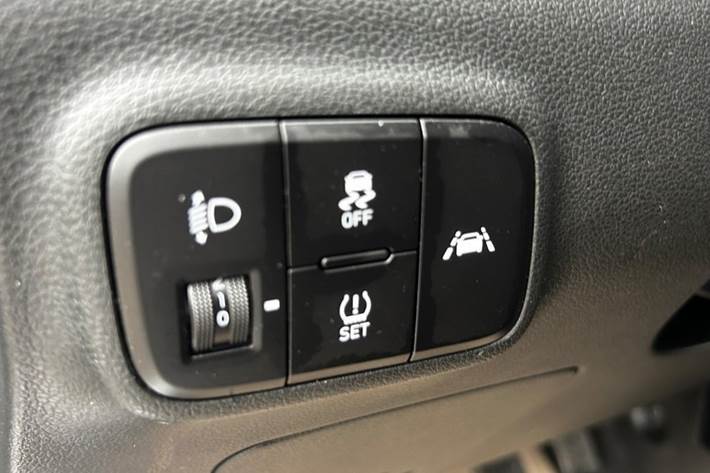 Sølv Hyundai i10 fra 2022