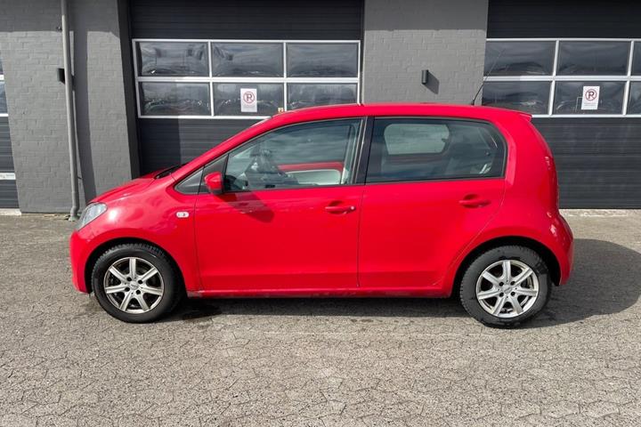 Rød Seat Mii fra 2013