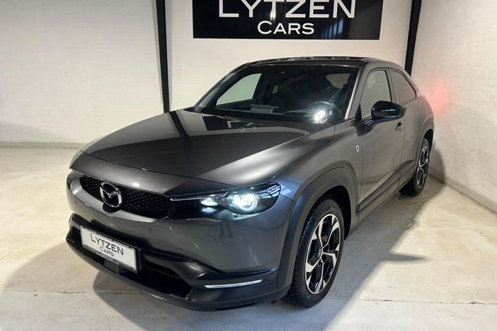 Grå Mazda MX-30 fra 2023 set udefra