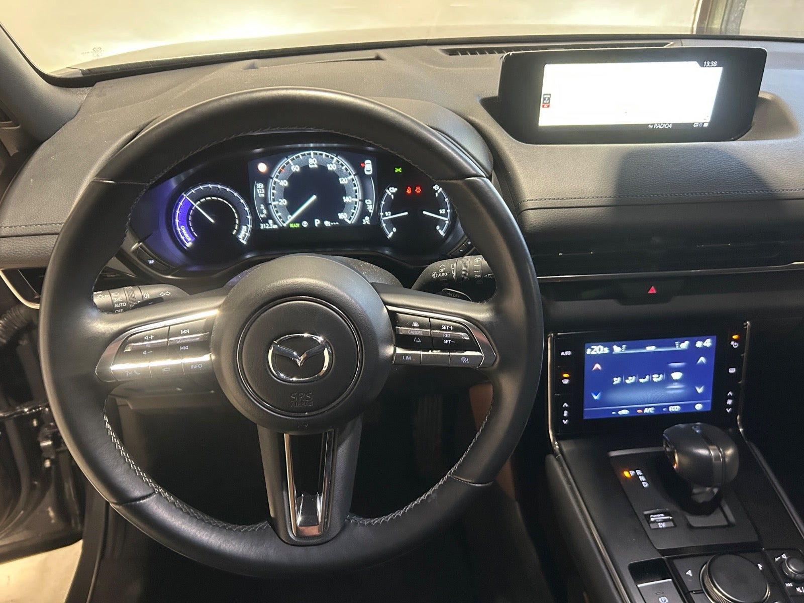 Grå Mazda MX-30 fra 2023