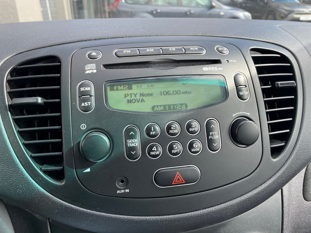Rød Hyundai i10 fra 2009