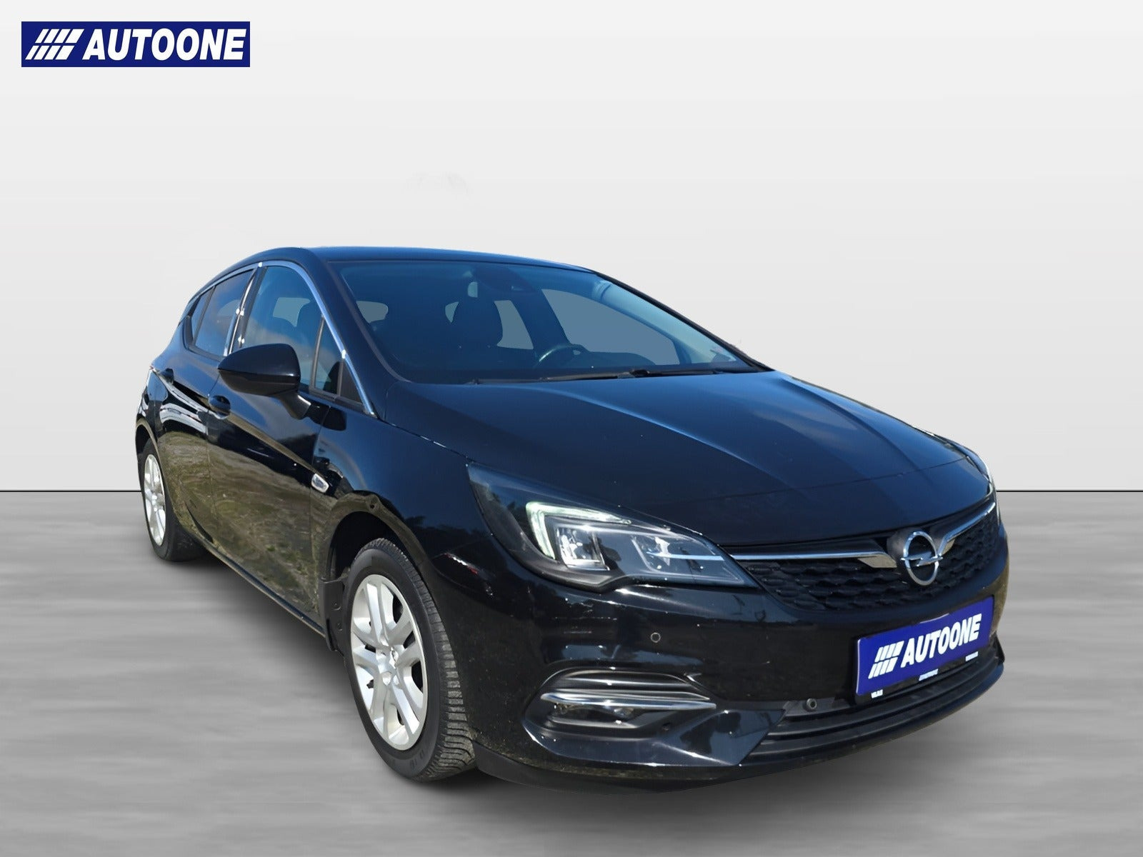 Sort Opel Astra fra 2020