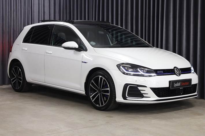 Hvid VW Golf VII fra 2018
