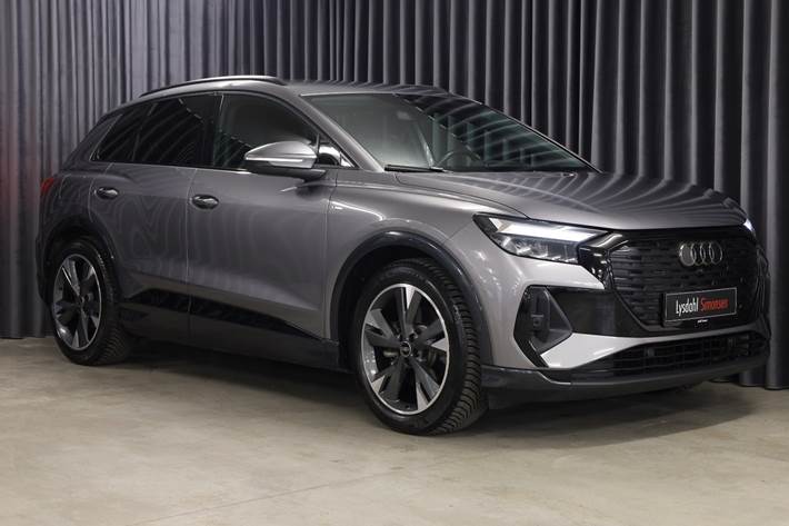 Grå Audi Q4 e-tron fra 2023