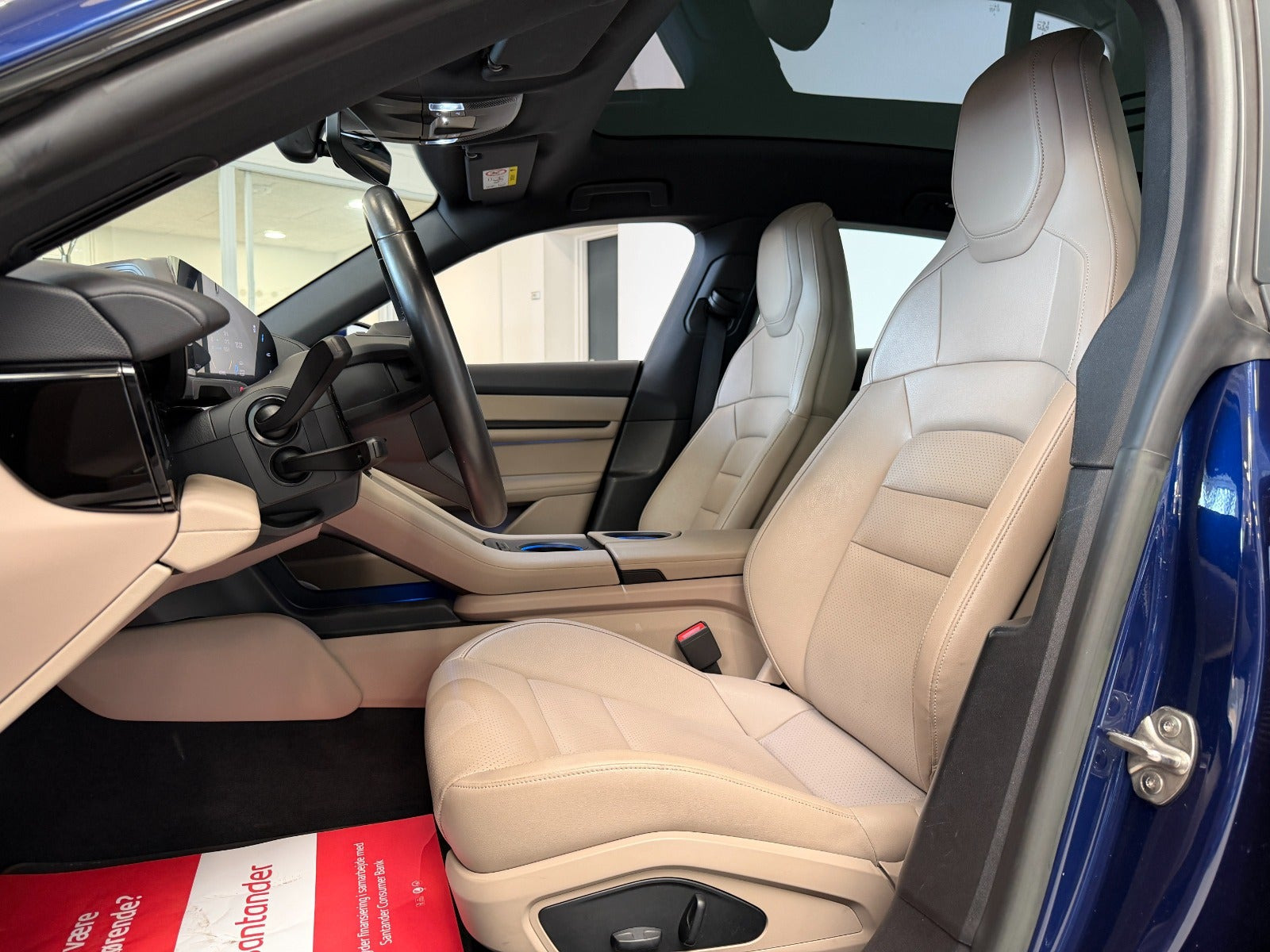 Blå Porsche Taycan 4S fra 2023