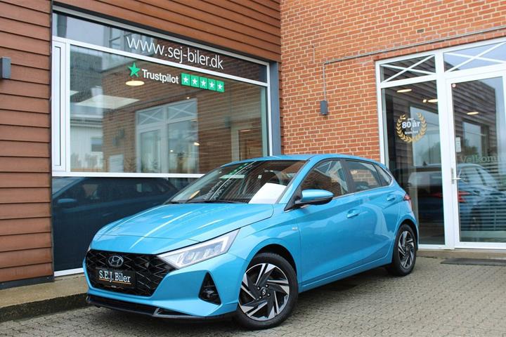 Turquoise Hyundai i20 fra 2021