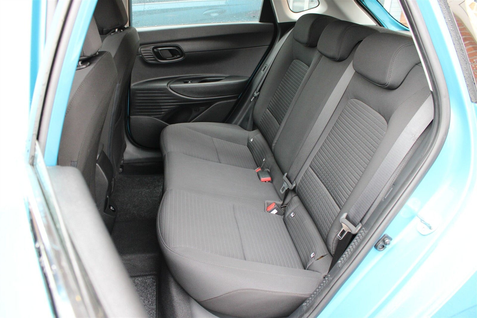 Turquoise Hyundai i20 fra 2021