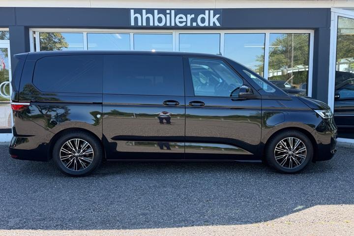 Sort VW Multivan fra 2022