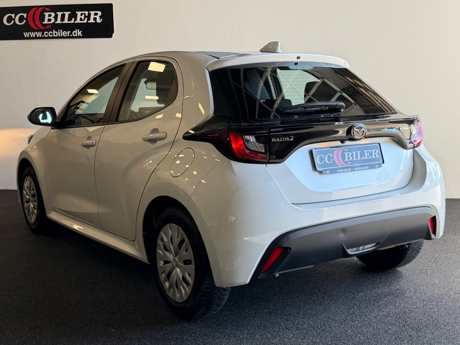 Hvid Mazda 2 fra 2022