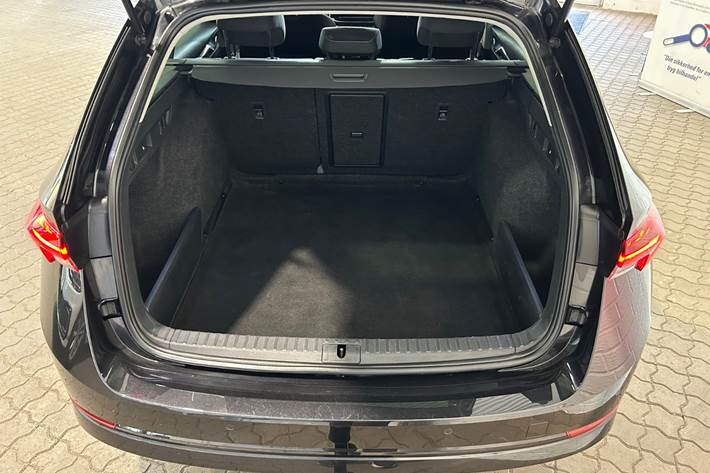 Sort Skoda Octavia fra 2021