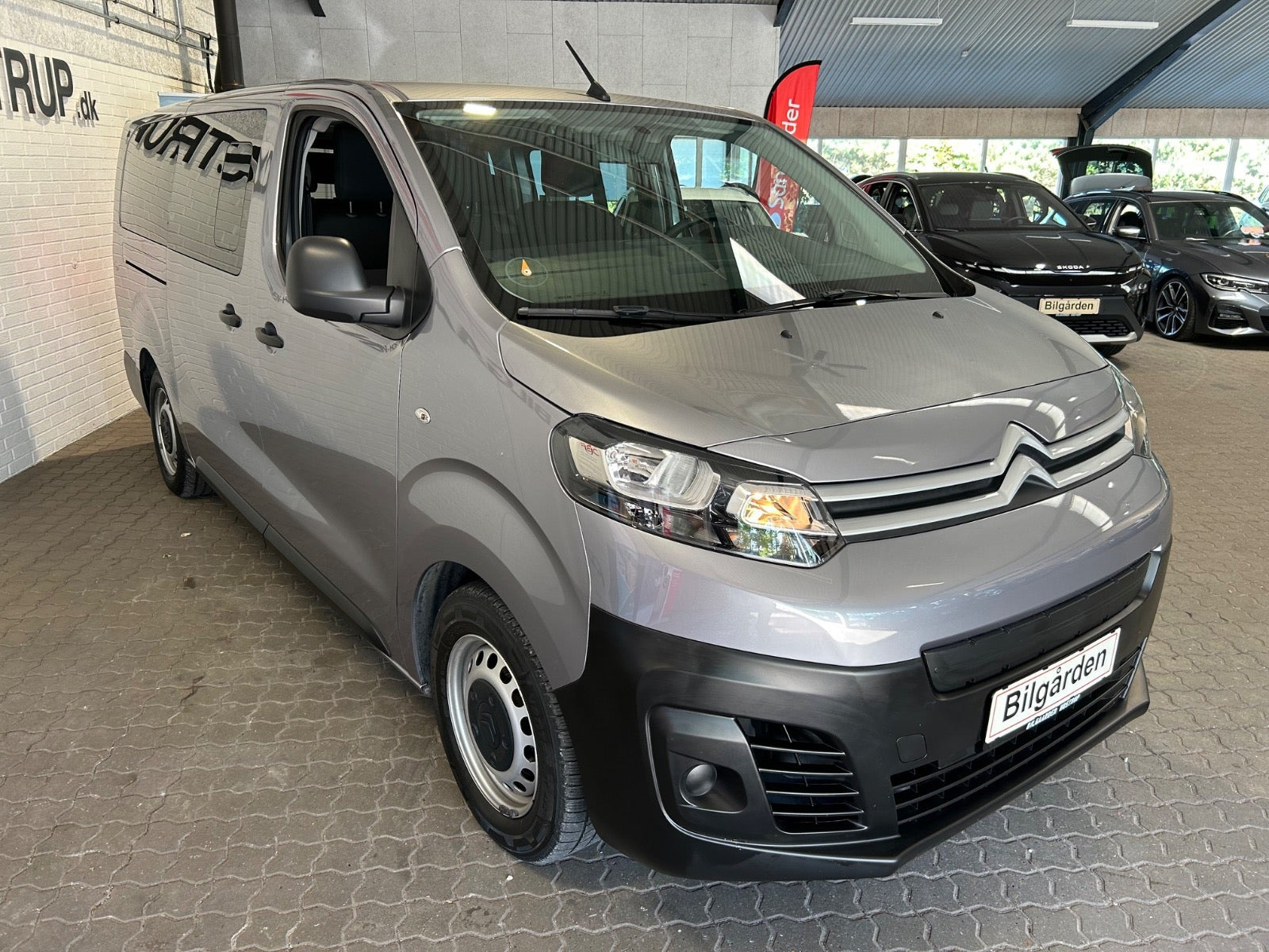 Grå Citroën ë-SpaceTourer fra 2024