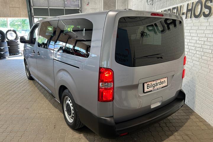 Grå Citroën ë-SpaceTourer fra 2024