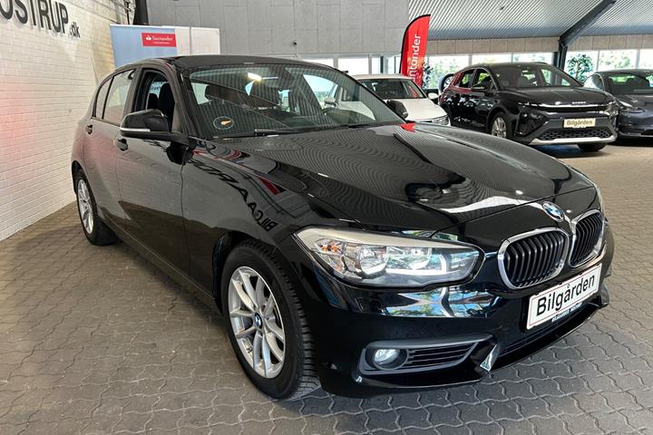 Sort BMW 118i fra 2017