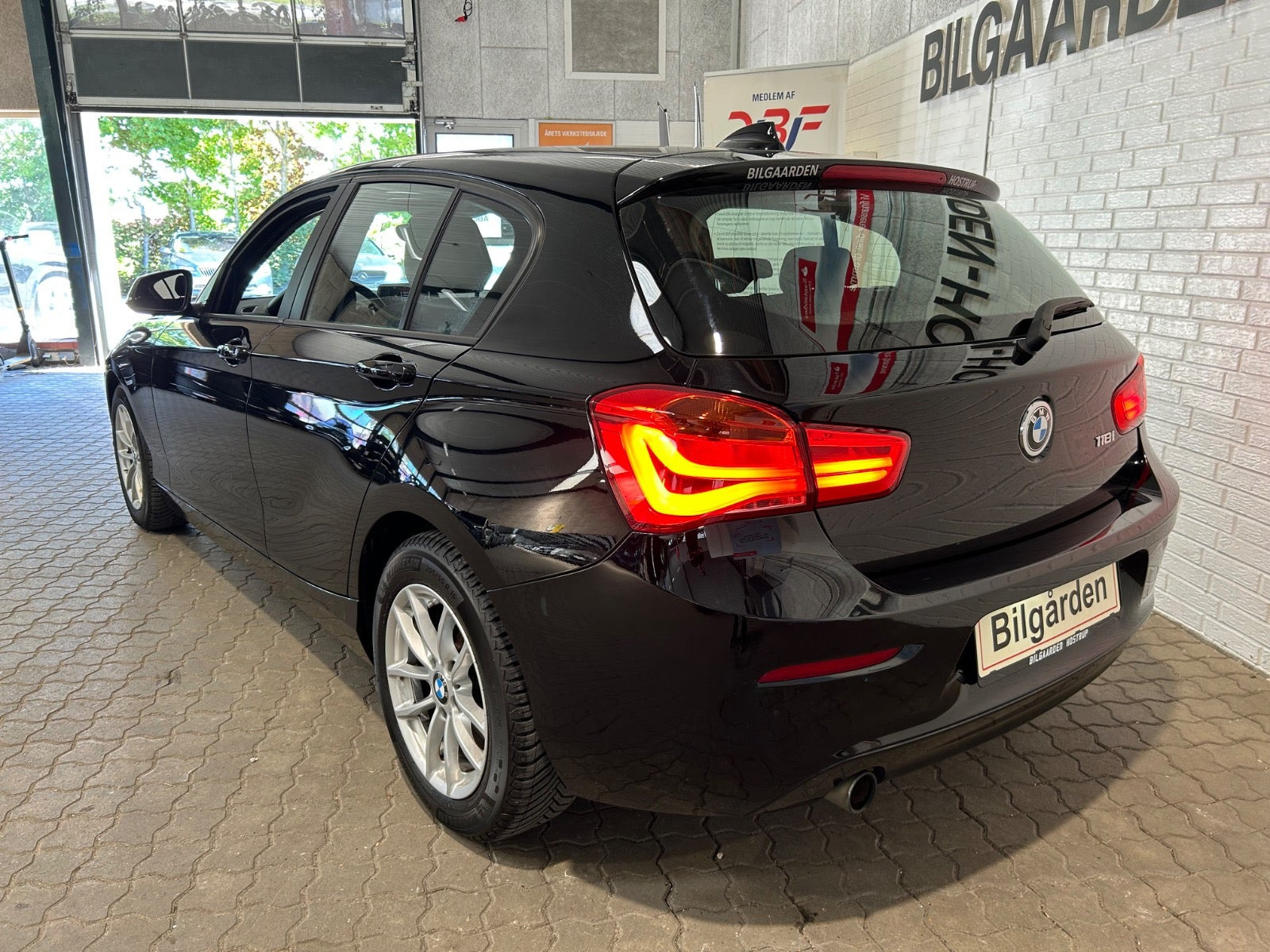 Sort BMW 118i fra 2017