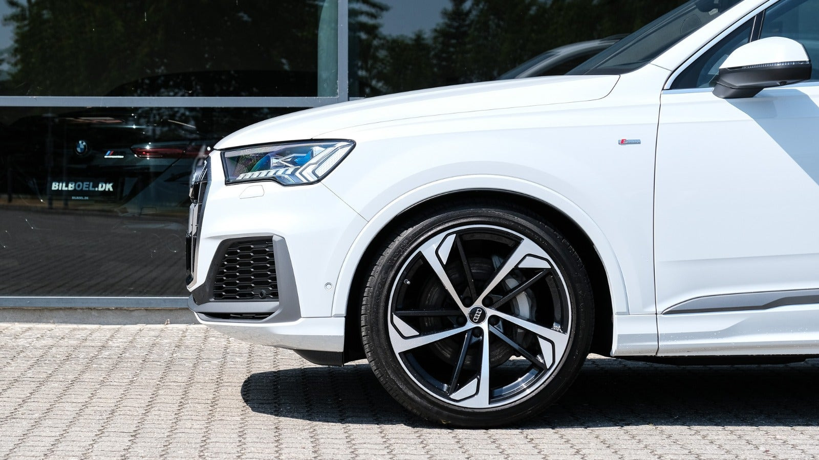 Hvid Audi Q7 fra 2019