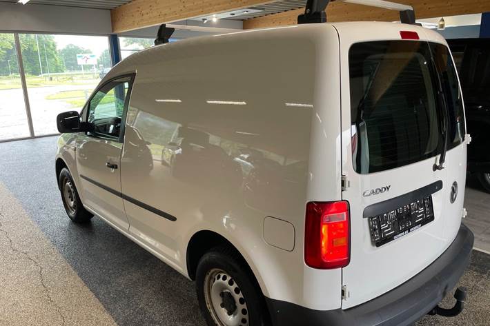 Hvid VW Caddy fra 2019