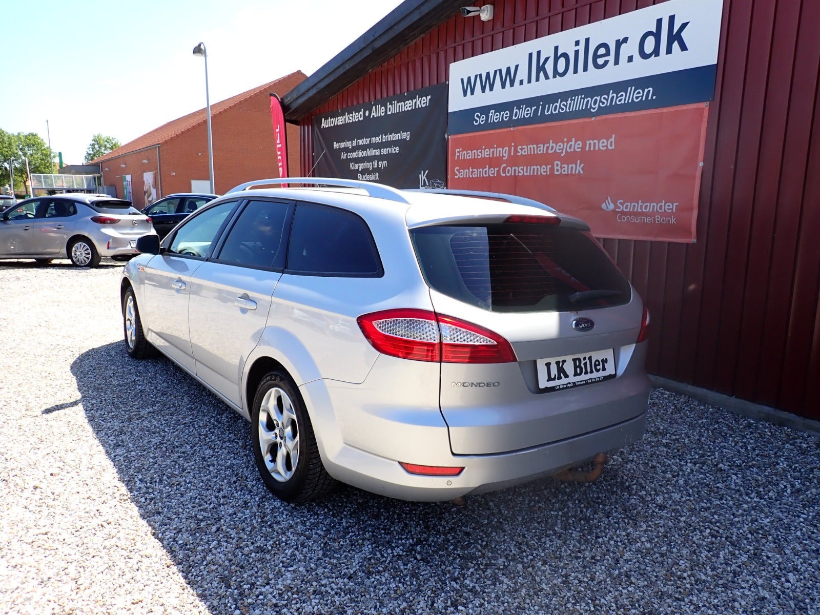 Sølv Ford Mondeo fra 2009