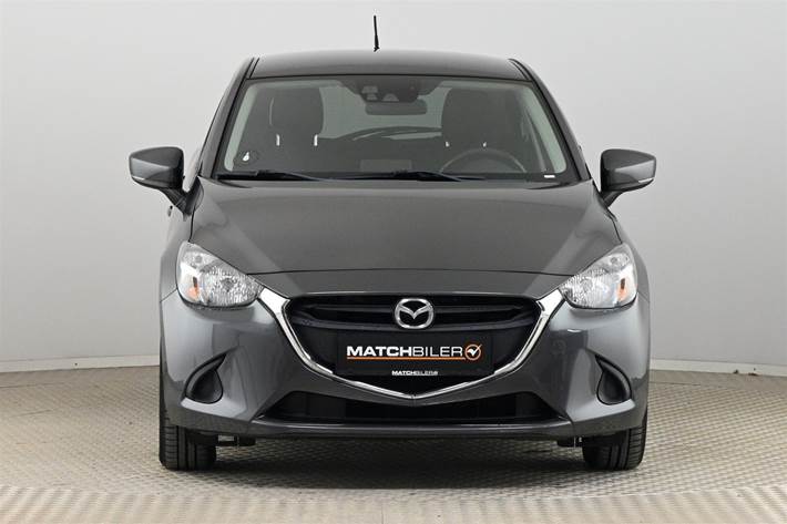 Grå Mazda 2 fra 2018
