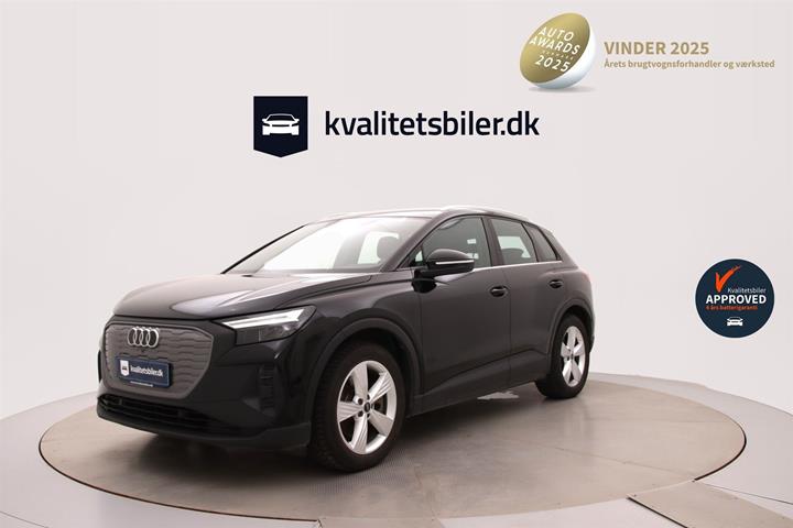 Sort Audi Q4 fra 2023 set udefra