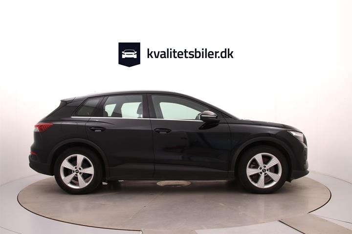 Sort Audi Q4 fra 2023