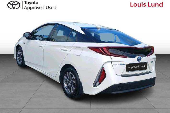 Hvid Toyota Prius Plug-in fra 2020