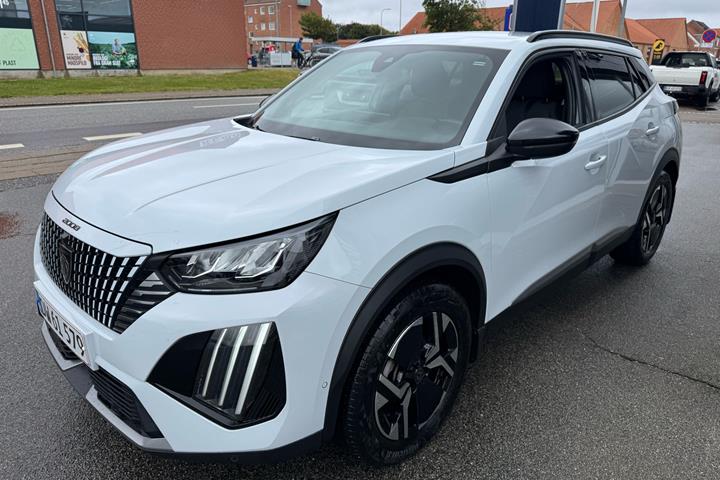 Hvid Peugeot 2008 fra 2023