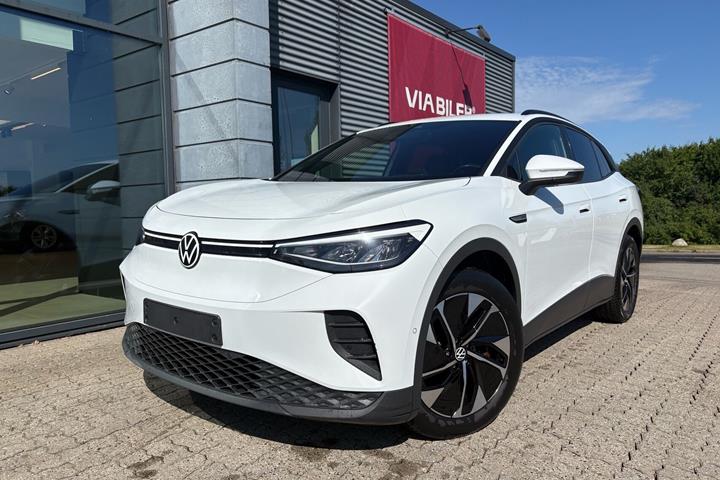 Hvid VW ID.4 fra 2023 set udefra