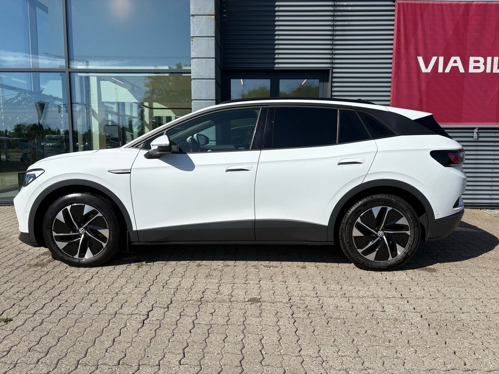 Hvid VW ID.4 fra 2023