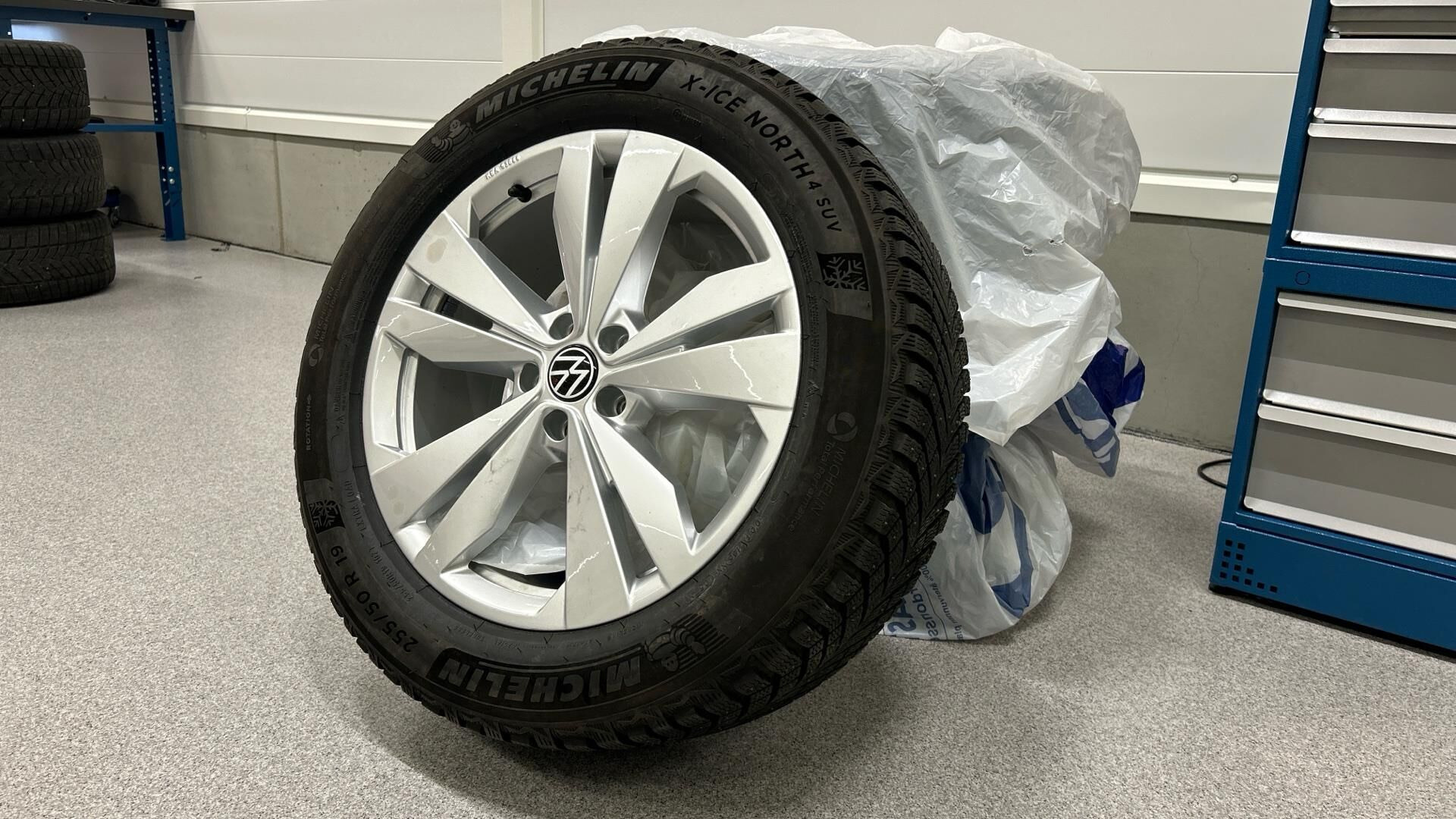 Hvid VW ID.4 fra 2023
