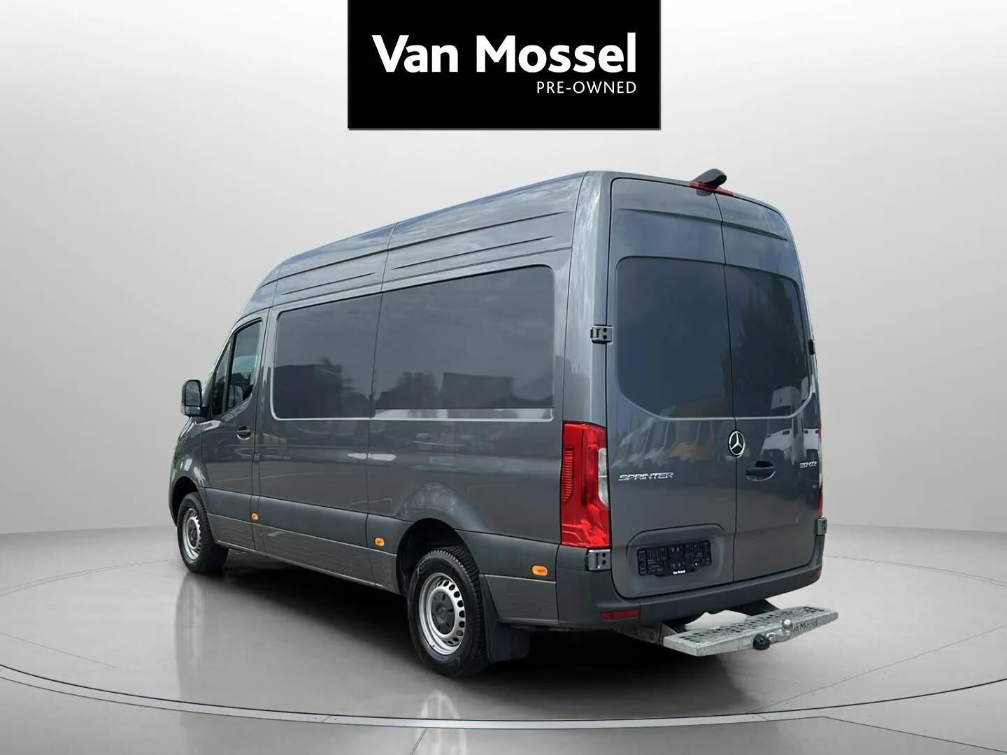 Hvid Mercedes Sprinter fra 2025