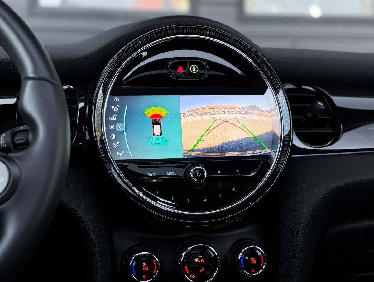 Sort Mini Cooper SE fra 2023