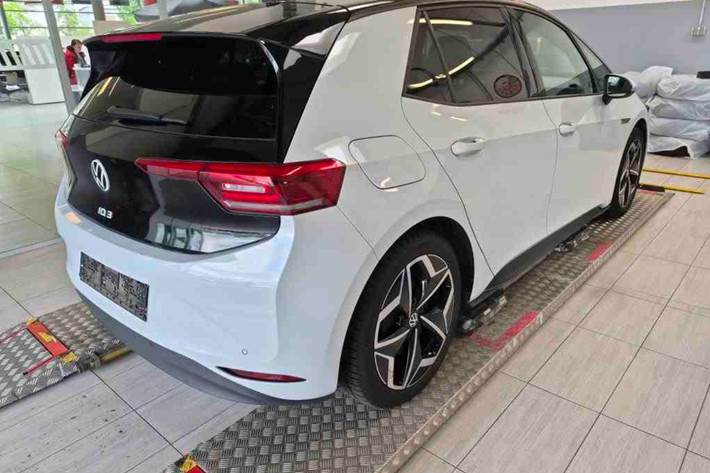 Hvid VW ID.3 fra 2021