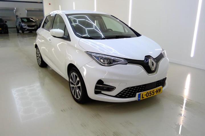 Hvid Renault Zoe fra 2021 set udefra