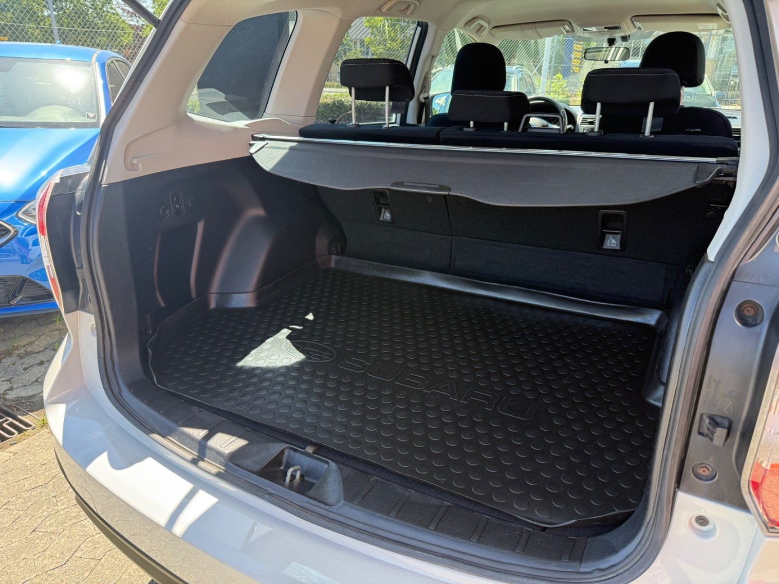 Hvid Subaru Forester fra 2014