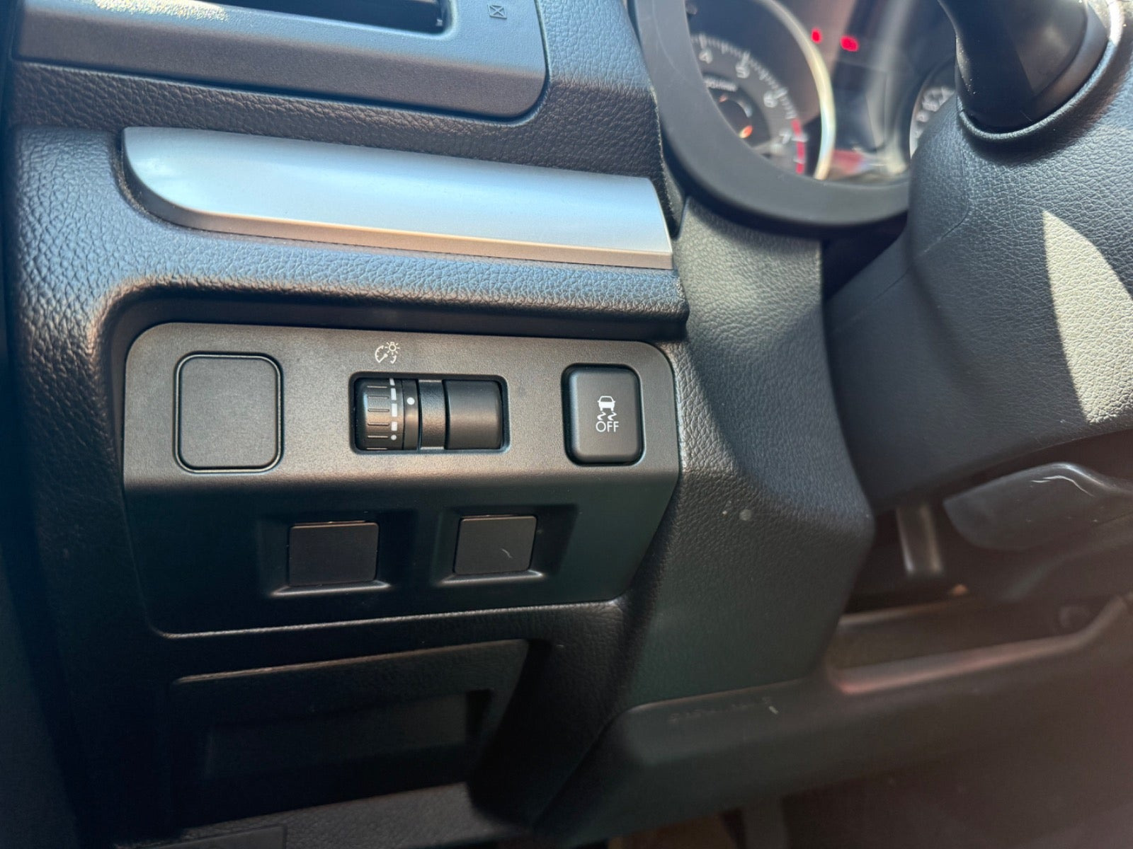 Hvid Subaru Forester fra 2014