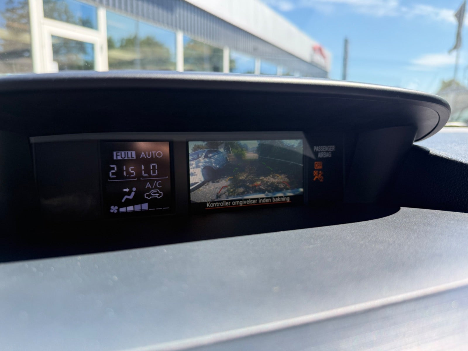 Hvid Subaru Forester fra 2014