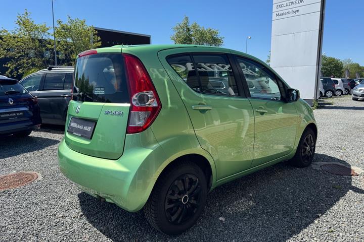 Grøn Suzuki Splash fra 2008