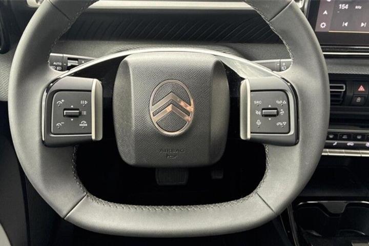 Grå Citroën e-C3 Aircross fra 2025