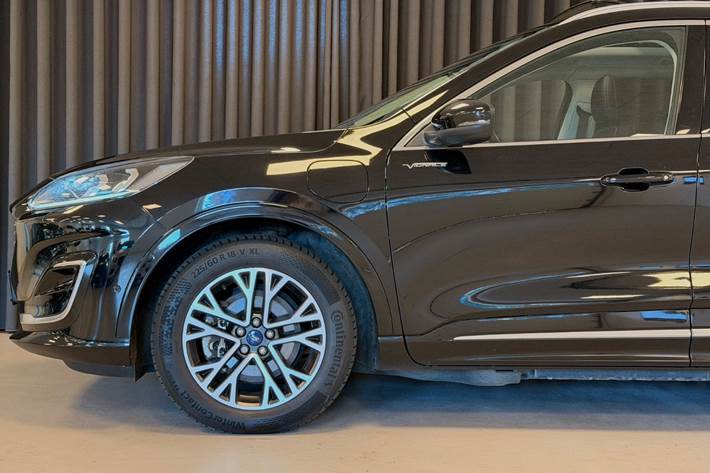 Sort Ford Kuga fra 2020