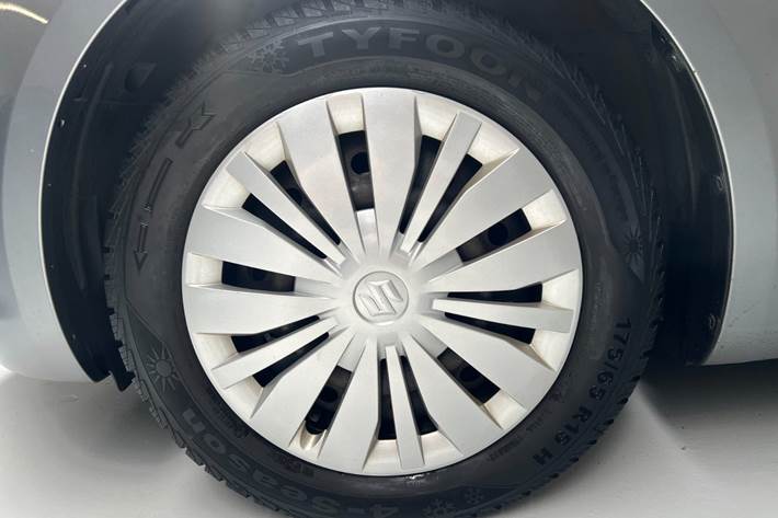 Grå Suzuki Swift fra 2015