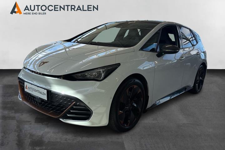 Hvid Cupra Born fra 2022 set udefra