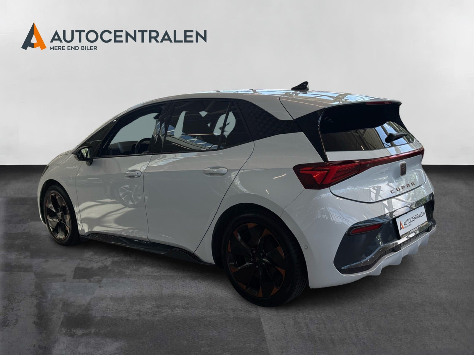 Hvid Cupra Born fra 2022