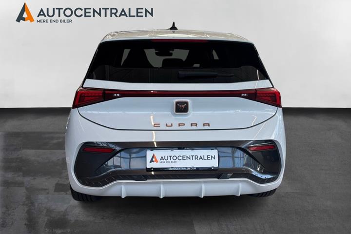 Hvid Cupra Born fra 2022