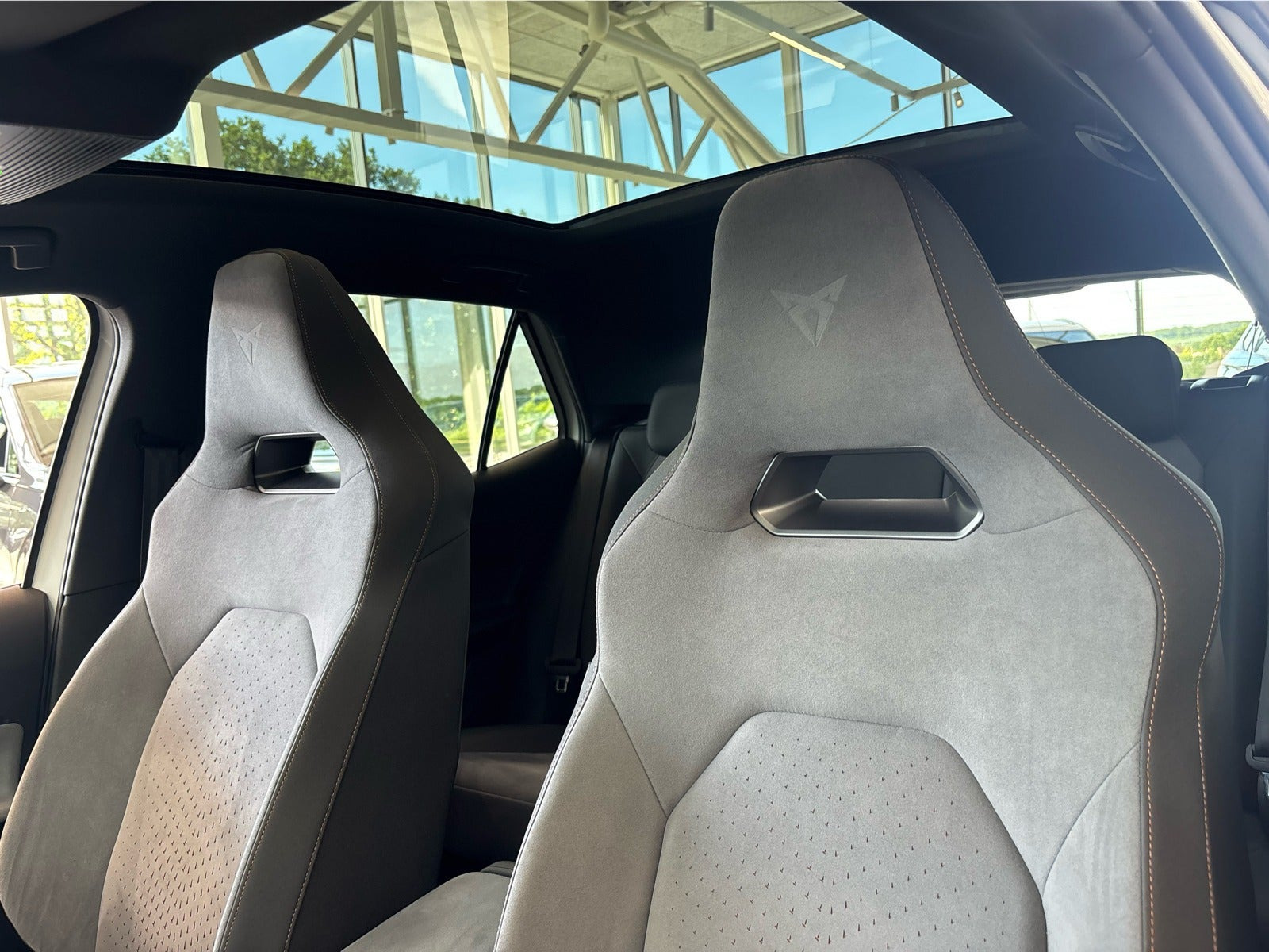 Hvid Cupra Born fra 2022