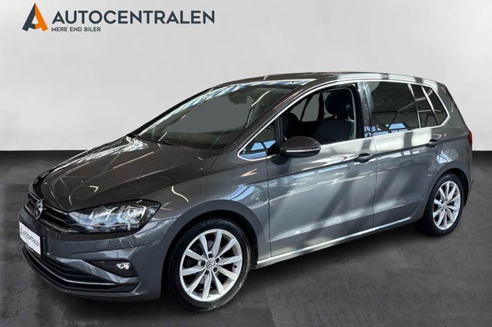 Grå VW Golf Sportsvan fra 2020