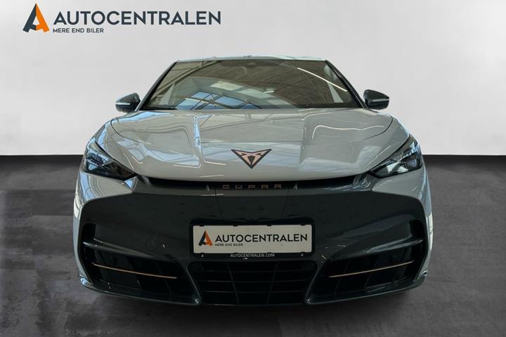 Hvid Cupra Tavascan fra 2024