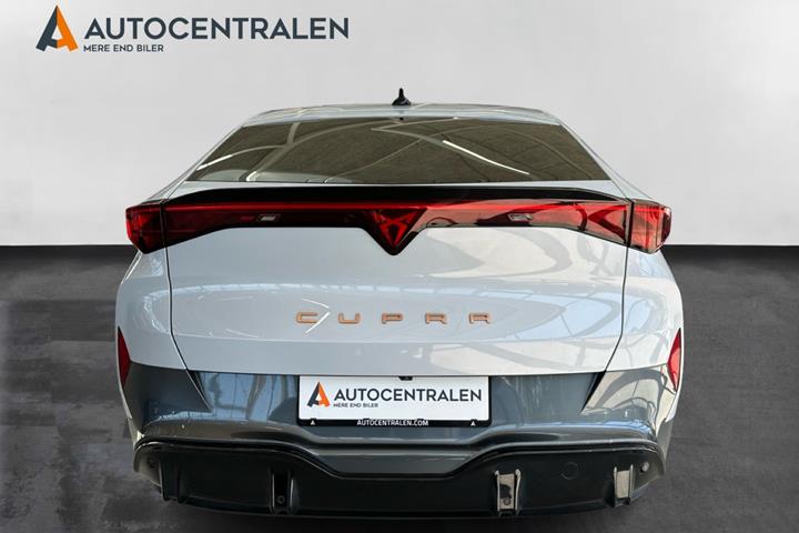 Hvid Cupra Tavascan fra 2024