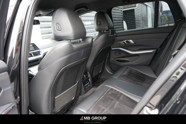 Sort BMW 320d fra 2020